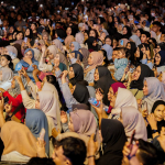Masyarakat Kota Tidore Padati Pantai Tugulufa Sambut 2026