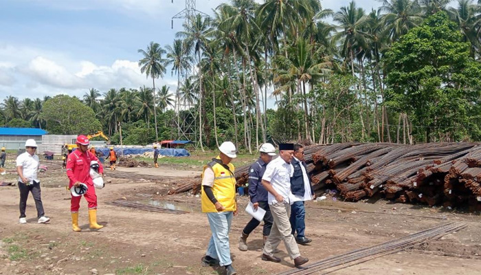 Wagub Maluku Utara Tinjau Pembangunan Sekolah Rakyat di Desa Rioribati