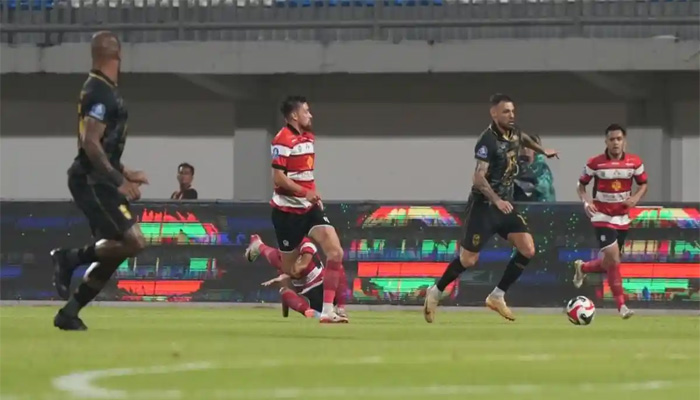 Malut United Pulang dengan Tiga Poin dari Kandang Madura United