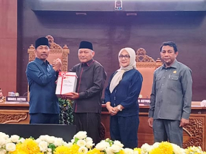 Pendapatan Daerah Lampaui Target, Pemprov Malut Sampaikan Ranperda Pertanggungjawaban APBD 2025 kepada DPRD