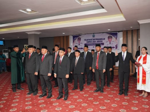 Gubernur Lantik Pejabat Pemprov Malut, Tekankan Kinerja Solutif dan Budaya Inovasi