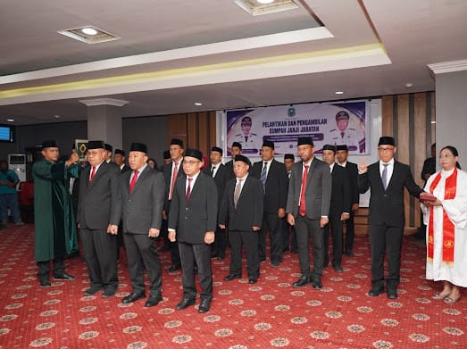 Gubernur Lantik Pejabat Pemprov Malut, Tekankan Kinerja Solutif dan Budaya Inovasi